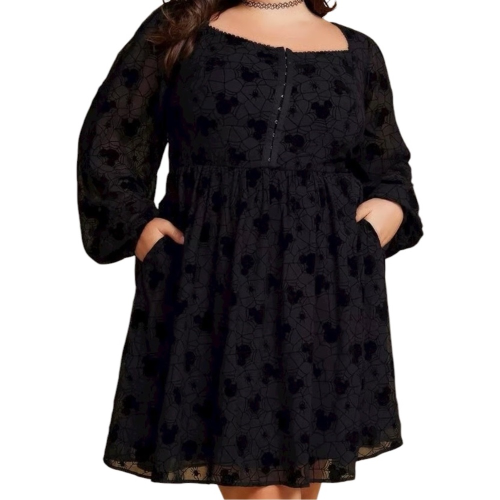 Disney x BoxLunch Mickey Mouse Spider Web Long Sleeve Smock Dress NWOT 5X